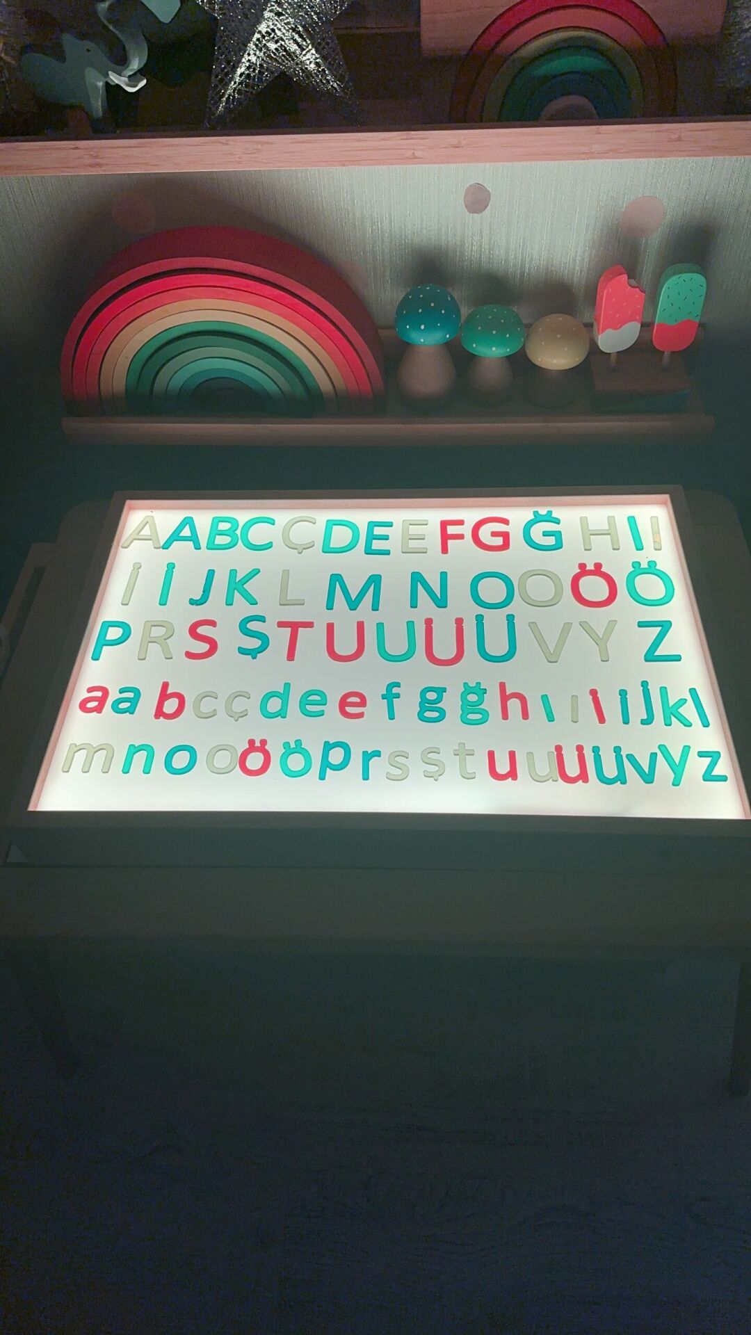 Işıklı Tabla Oyunlar Pleksi Alfabe-Büyük ve Küçük Harfler
