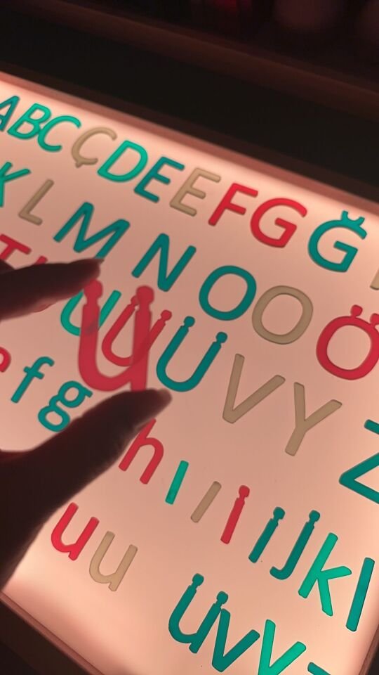 Işıklı Tabla Oyunlar Pleksi Alfabe-Büyük ve Küçük Harfler