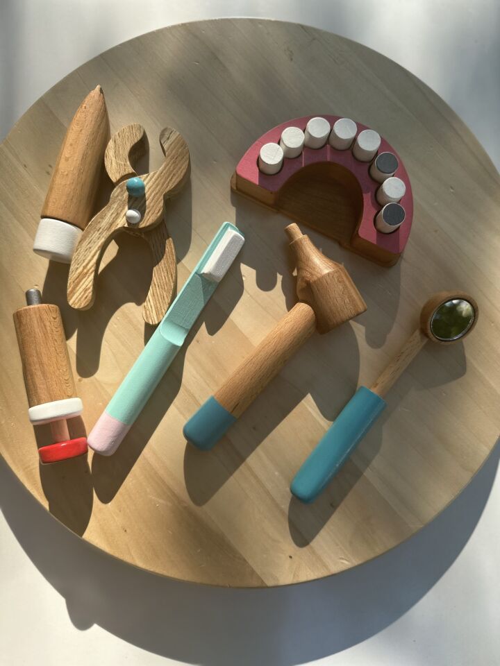 Waldorf Ahşap Oyuncak Doktor Dişçi Seti